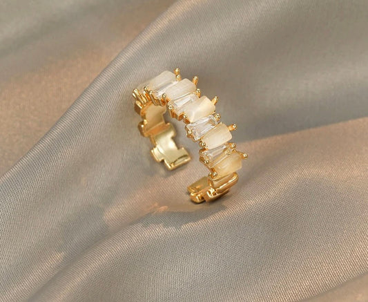 ZOEY RING