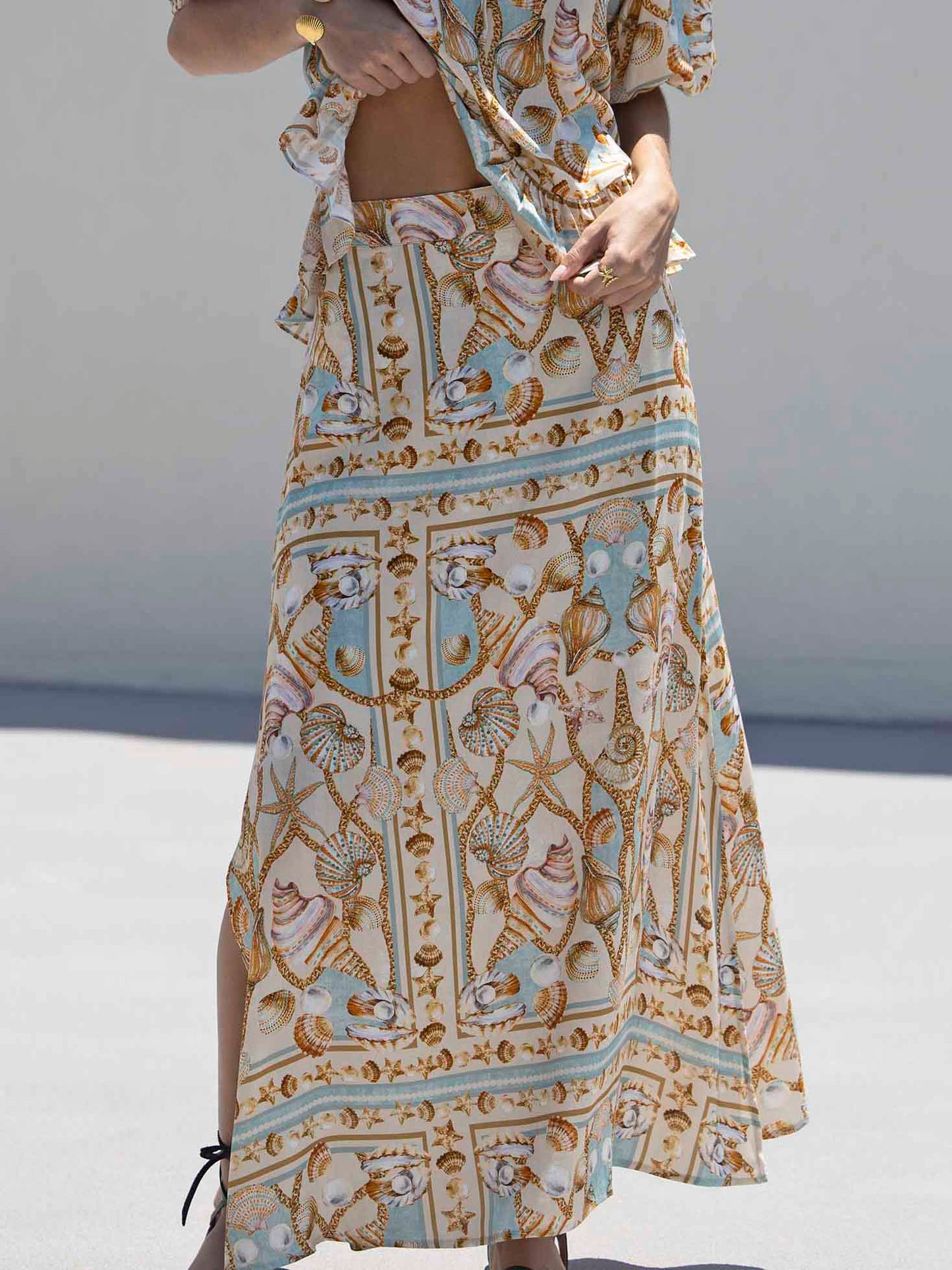 Exquisite Ocean Treasure Print Slit Skirt Cream