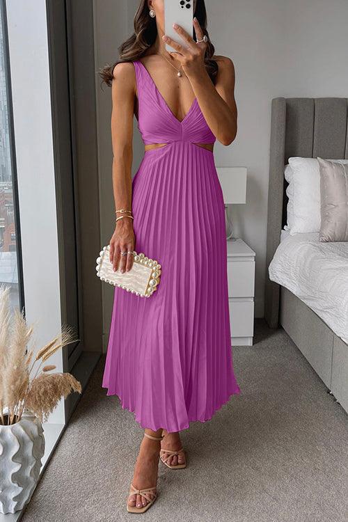 Robe longue plissée sans manches à col en V et taille découpée