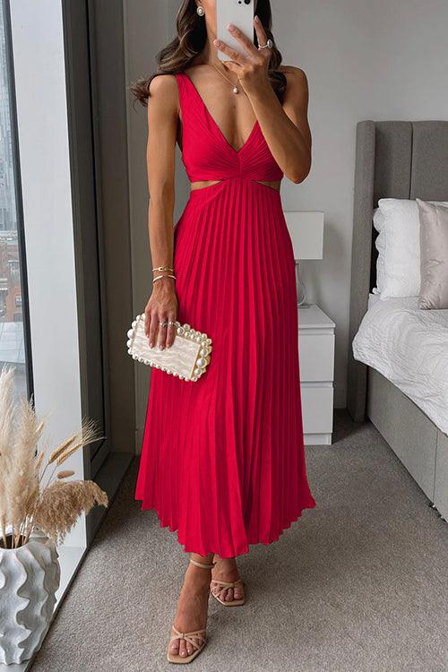 Robe longue plissée sans manches à col en V et taille découpée