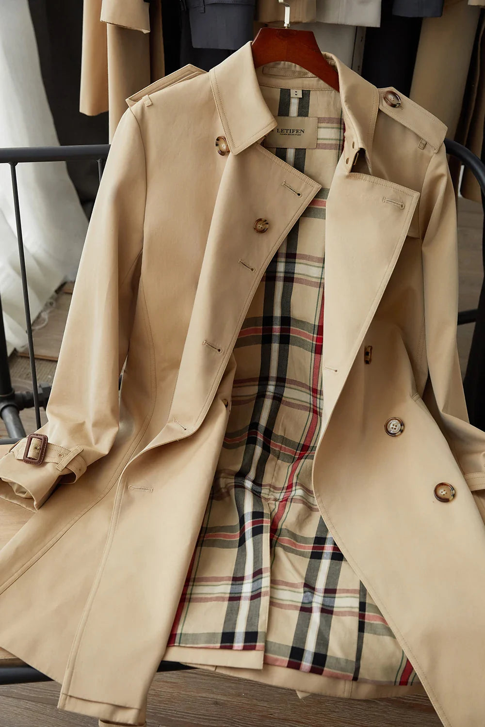 Letifen | Double-Breasted Belted Trench Coat