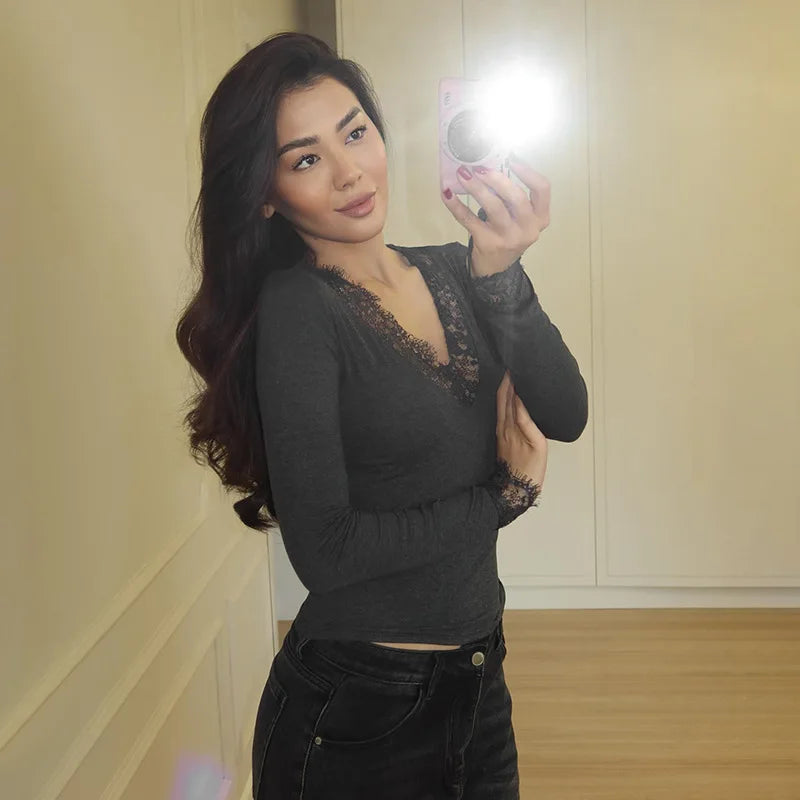 MEGHAN TOP