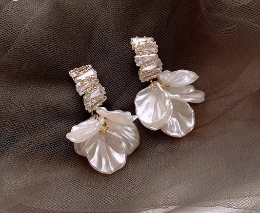 LAVANA EARRINGS Gold-color