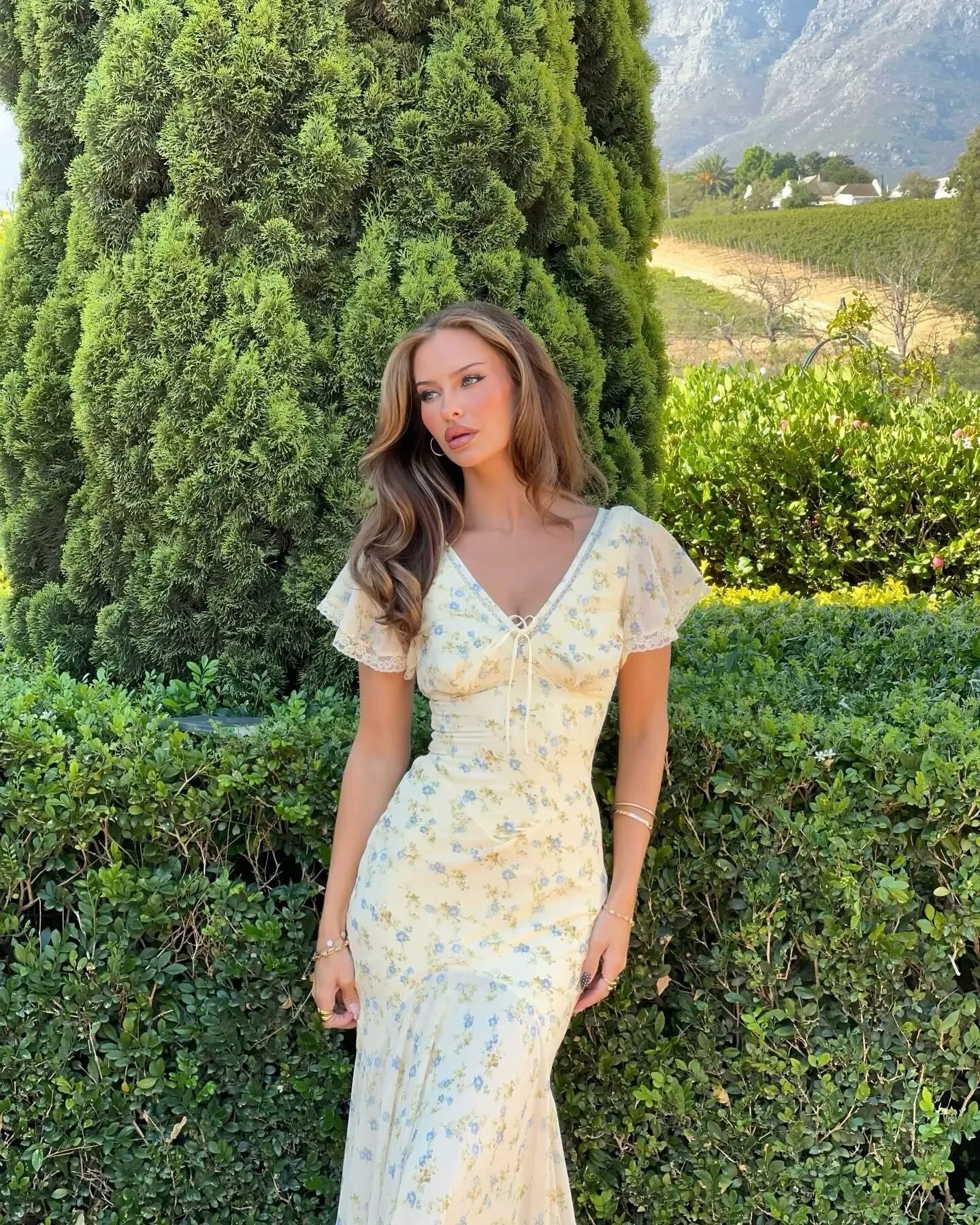 ALMA FLORAL MAXI DRESS
