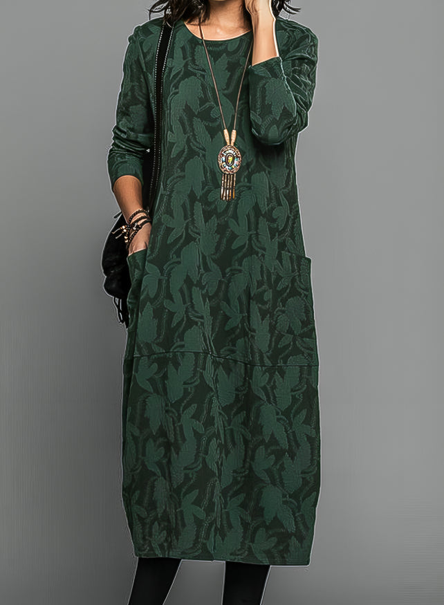 Wynter — Cozy Knit Midi Dress With Relaxed Long Sleeves And Pockets For Winter Green
