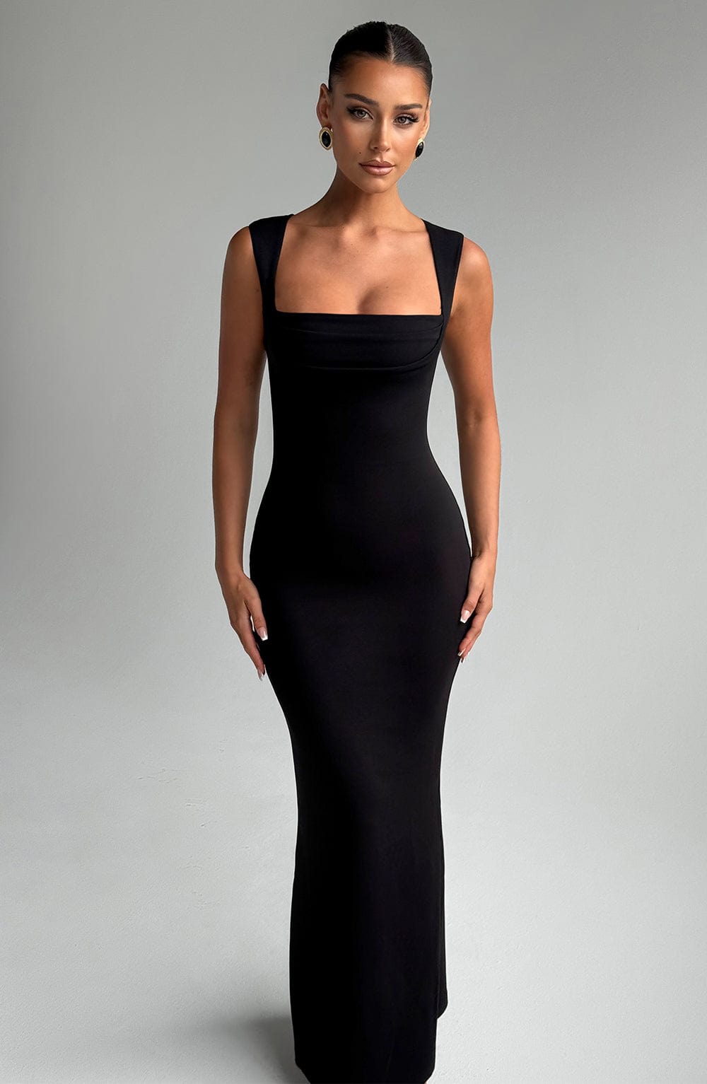 Persephone — Elegant Bodycon Maxi Dress With Sleek Square Neckline Formal Design Black