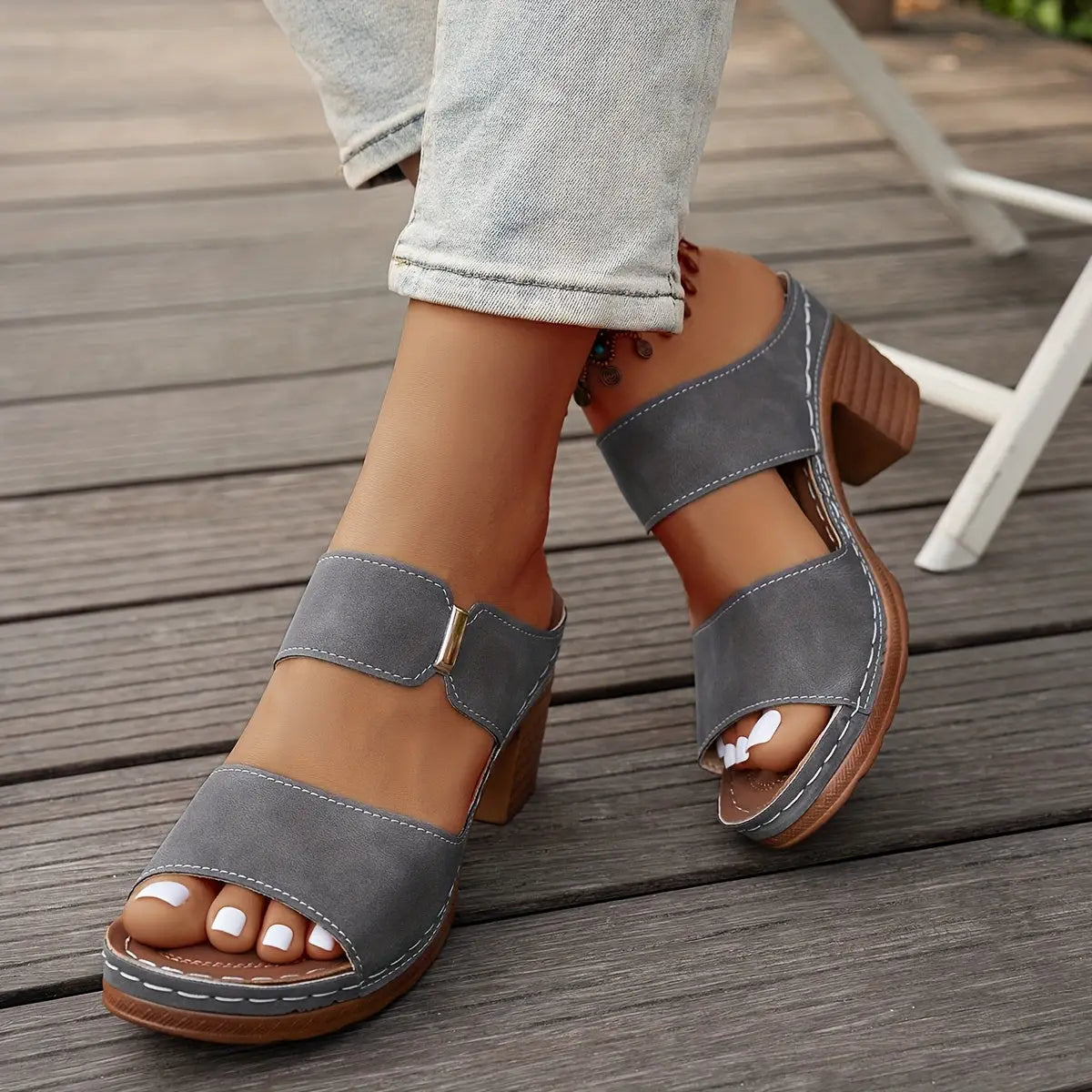 Elodie — Elegant Leather Sandals With Comfortable Stylish Summer Design Grey