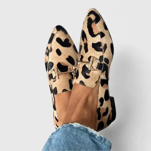 Ergoeveryday — Ergonomic Leather Loafers With Comfortable Slip-On Everyday Design Black and Beige
