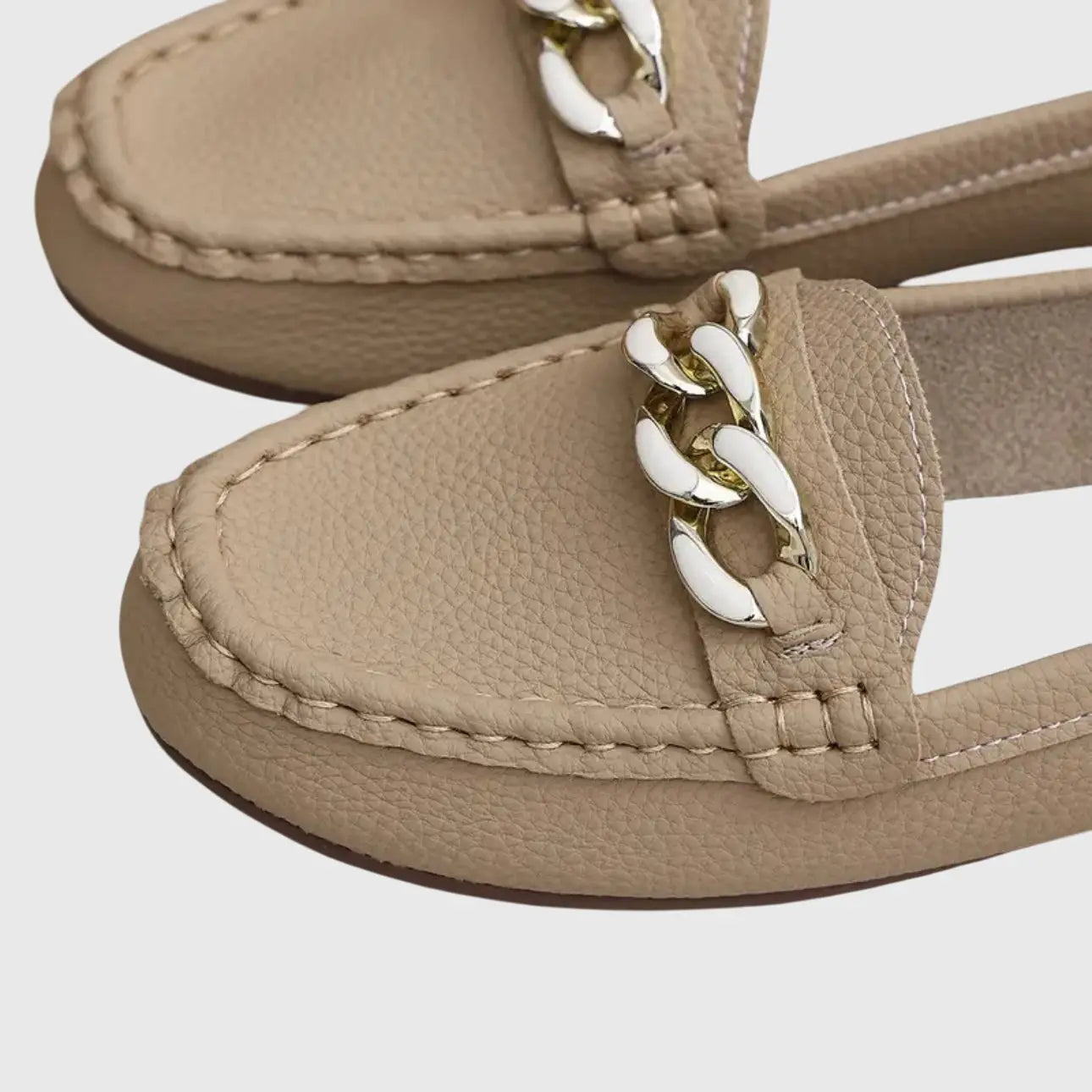 Chainlink — Leather Loafers With Elegant Orthopedic Slip-On Gold-Chain Design