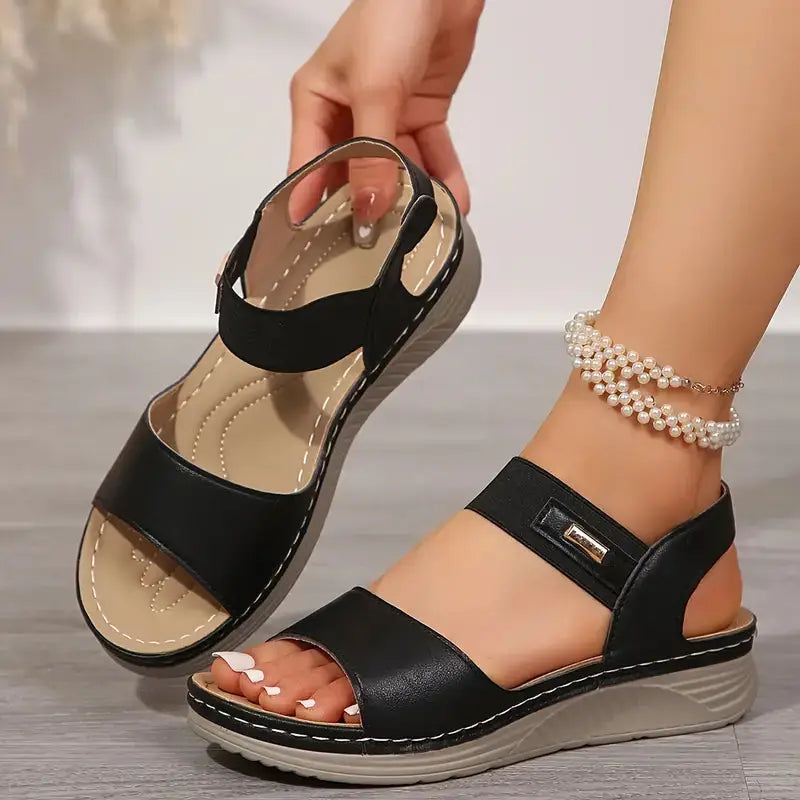 Adjusta — Lightweight Adjustable Sandals With Comfortable Casual Summer Design Black