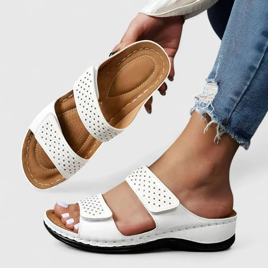 Geltread — Lightweight Gel Sandals With Comfortable Platform Everyday Design White