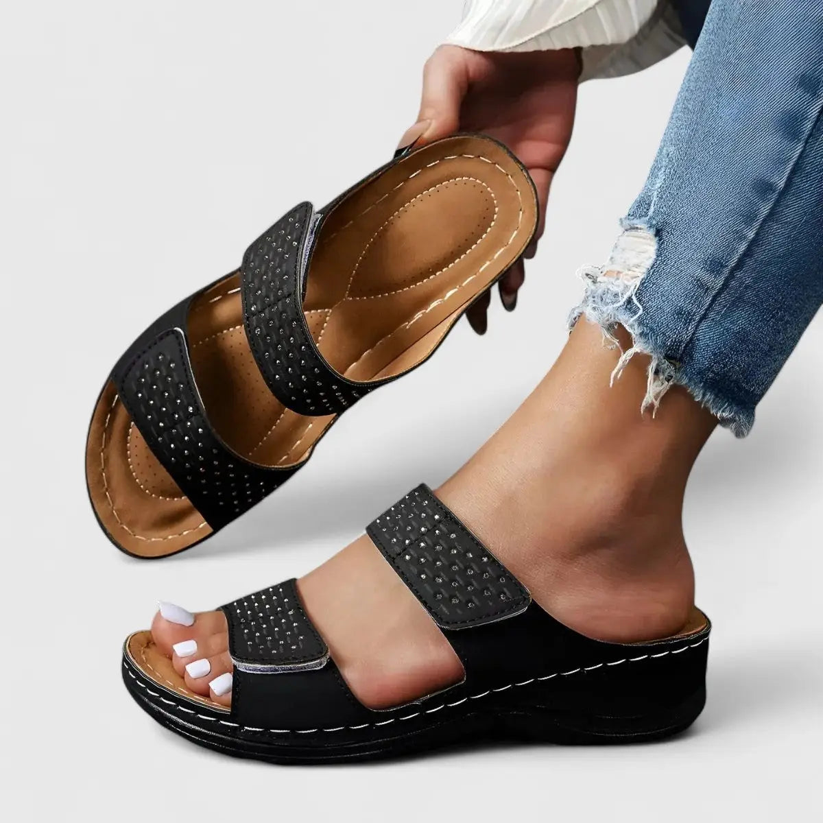 Geltread — Lightweight Gel Sandals With Comfortable Platform Everyday Design Black