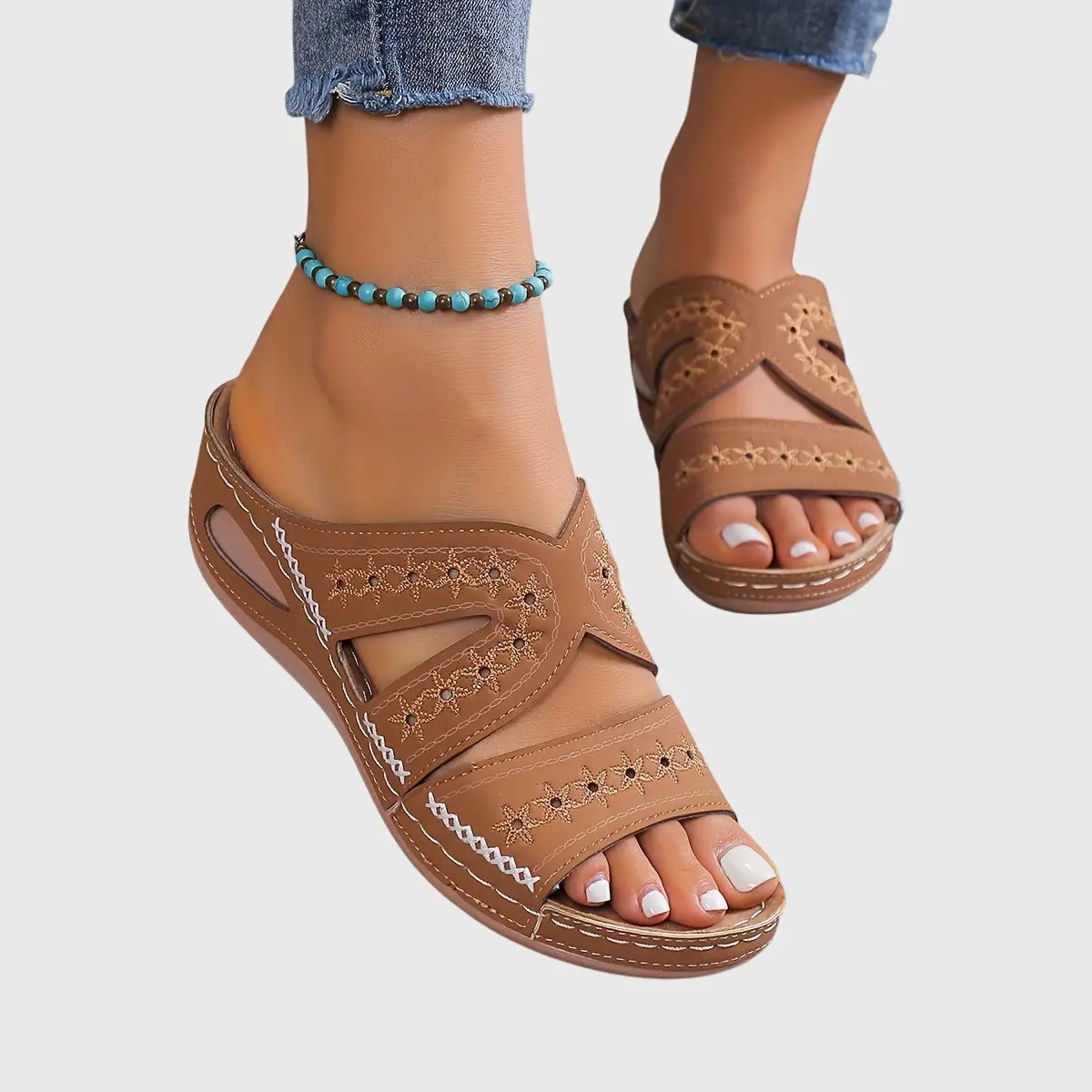 Lightcasual — Lightweight Synthetic Sandals With Elegant Comfortable Casual Design Light Brown