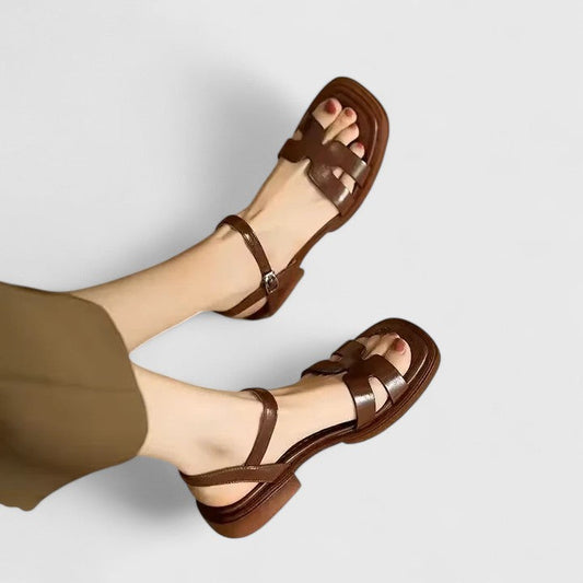 Florence — Minimalist Flat Sandals With Comfortable Casual Summer Design Brown