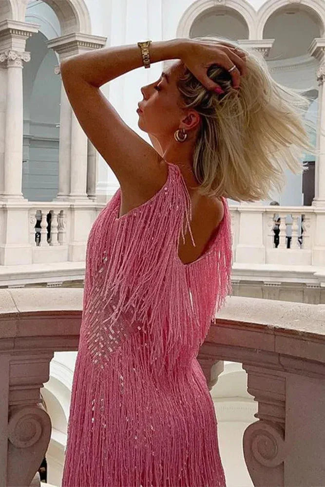 Persephone — Sequin Cocktail Dress With Eye-Catching Short Fringe Design Pink