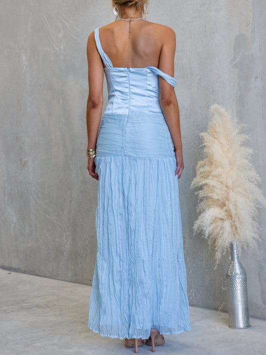 Light blue sleeveless slim-fit maxi dress