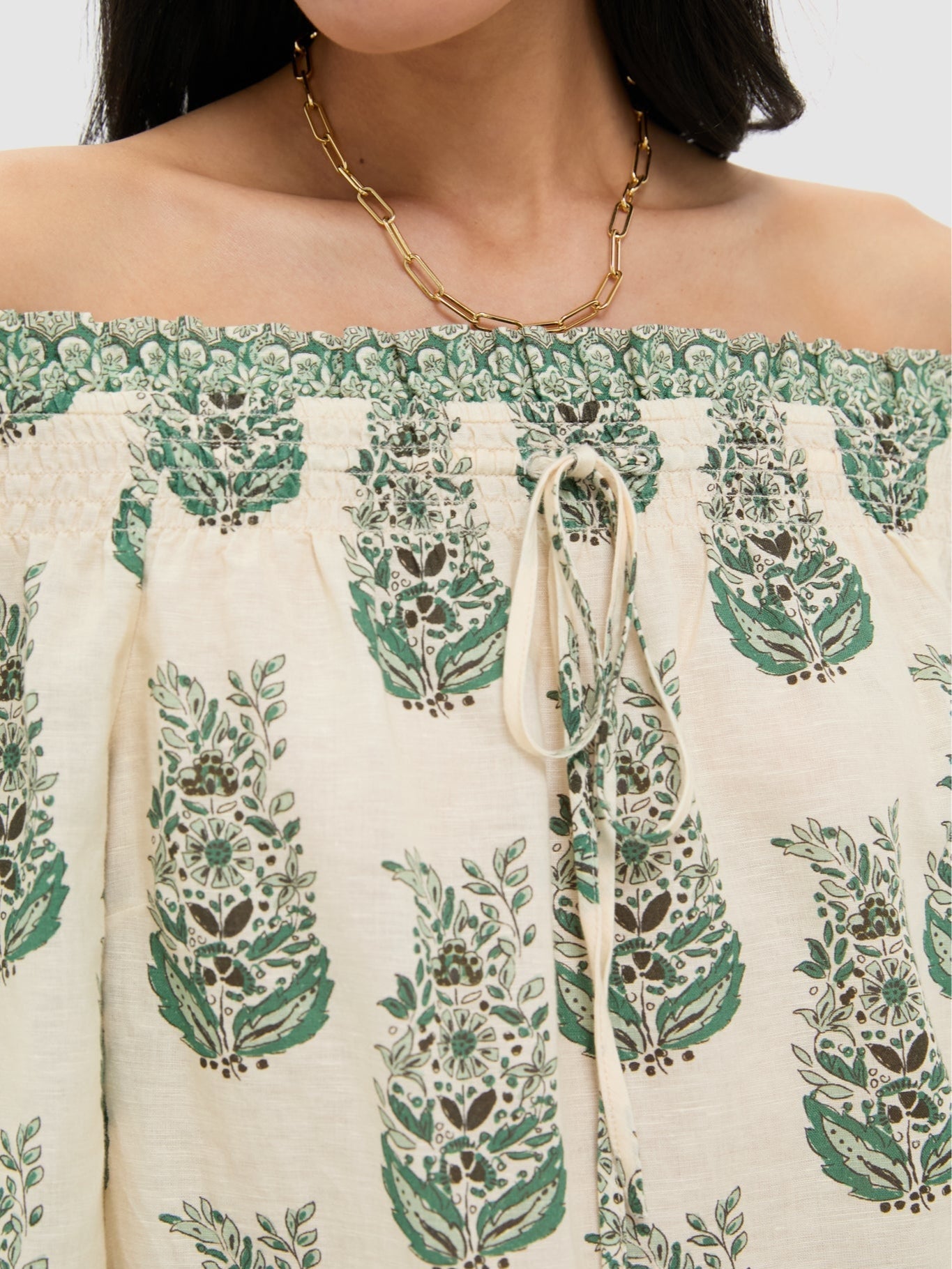 Botanical Print Off-the-shoulder Top and Shorts Set