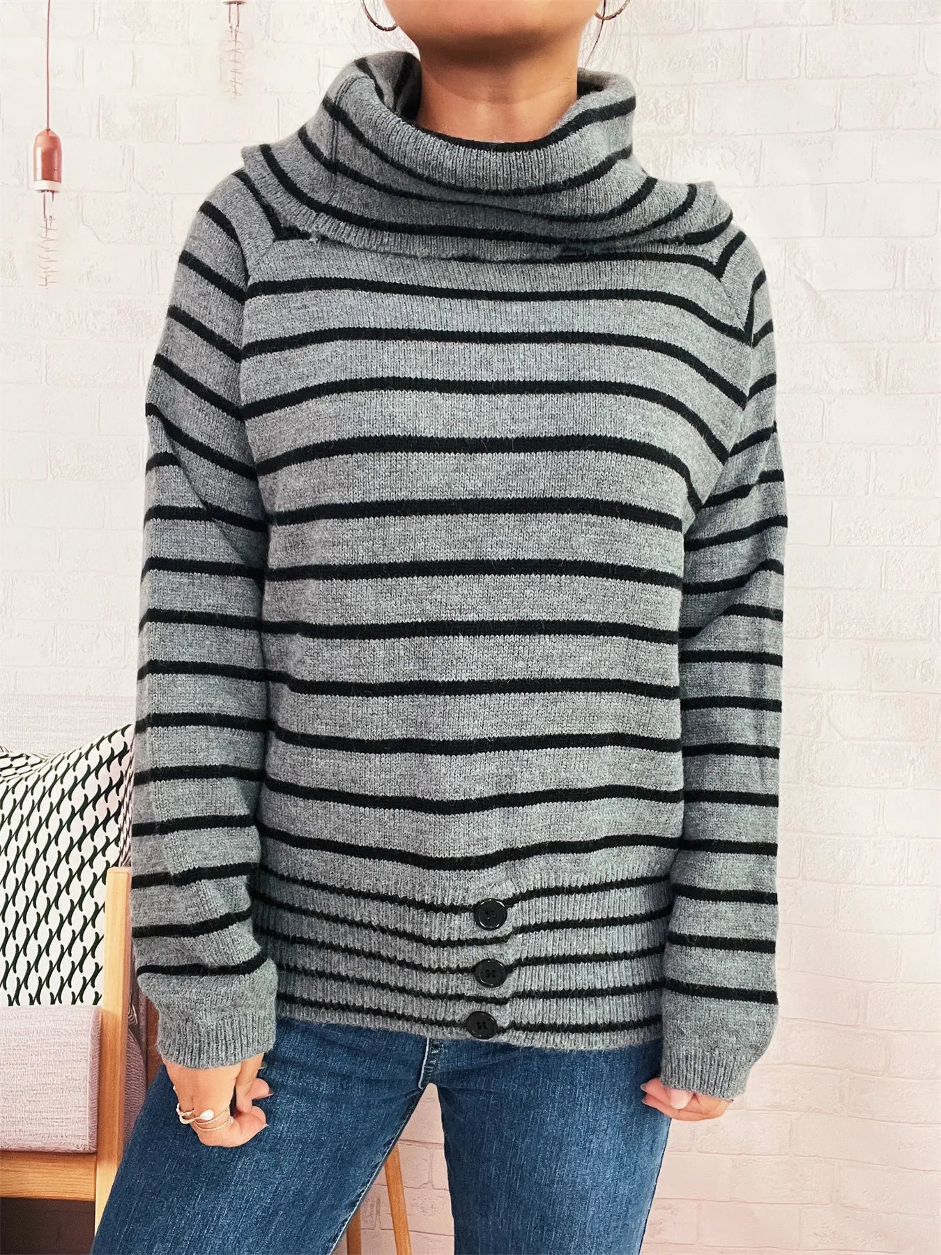 Women’s Striped Turtleneck Long Sleeve Sweater – Cozy Knit Pullover for Fall & Winter