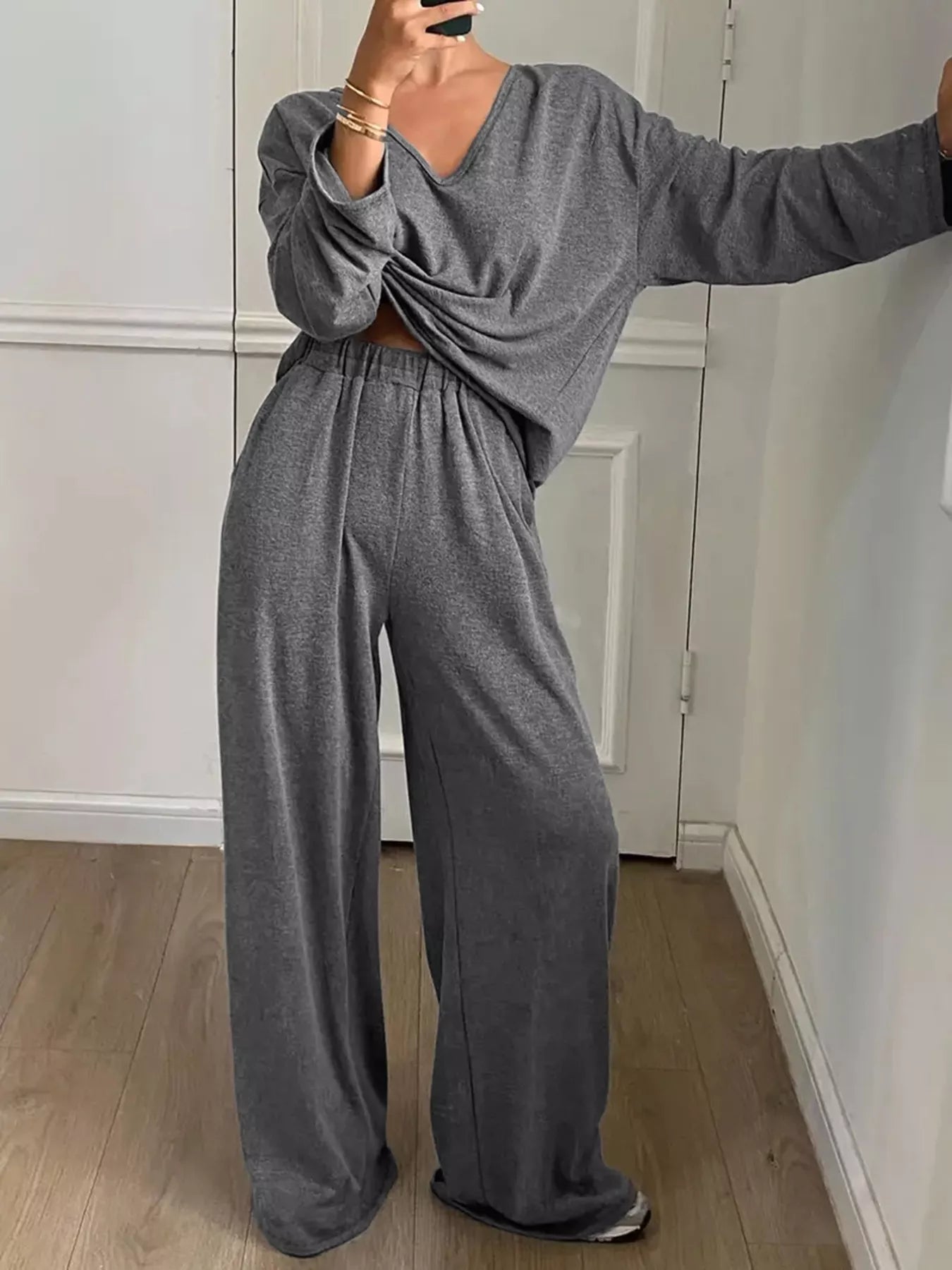 Plus Size Relaxed Fit V-Neck Top and Pants Set