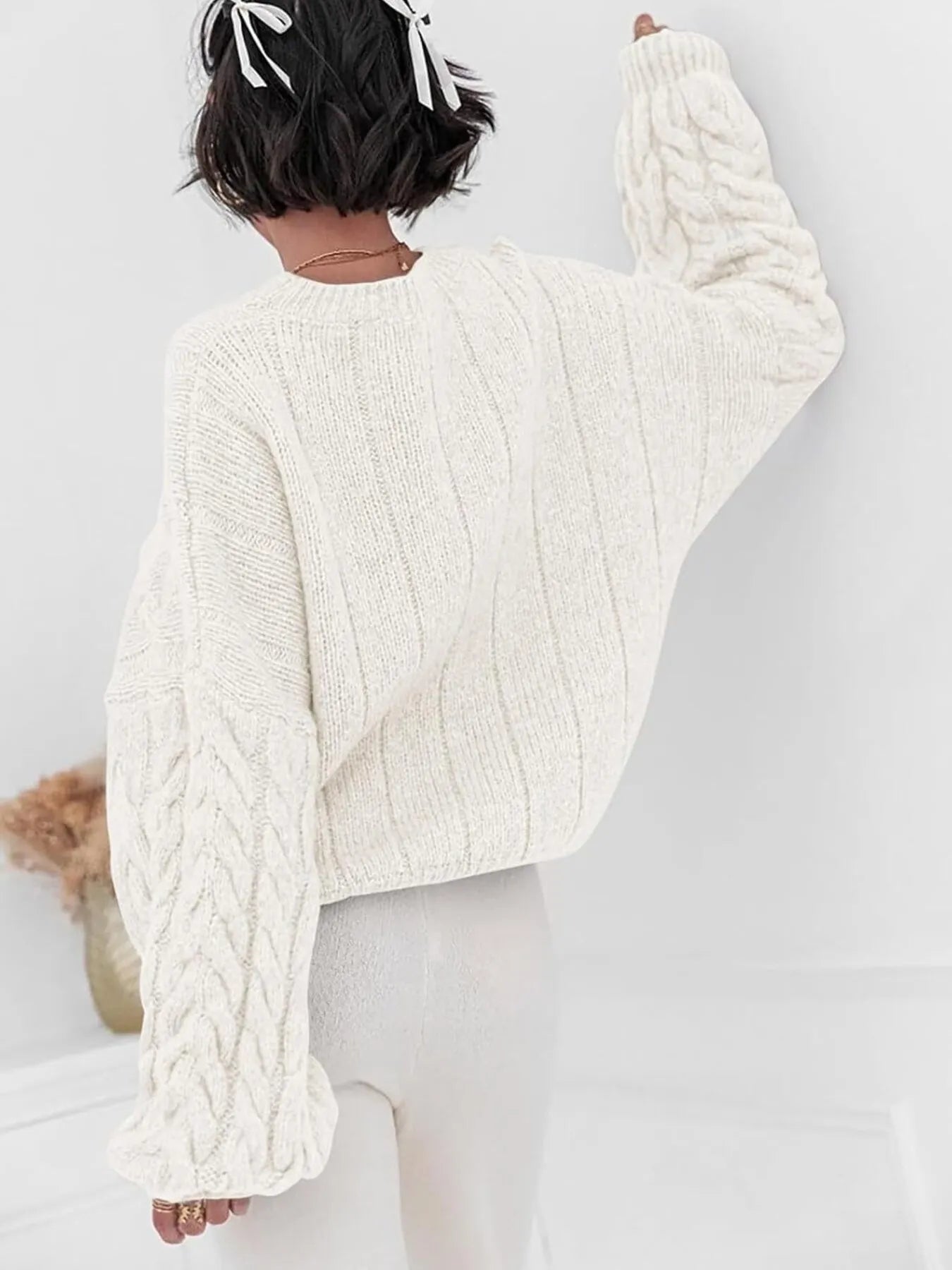Cable Knit Long Sleeve Sweater – Cozy, Classic Winter Essential