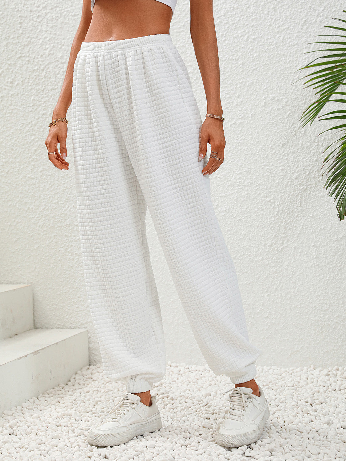 Comfy White Textured Joggers – Pull-On Design