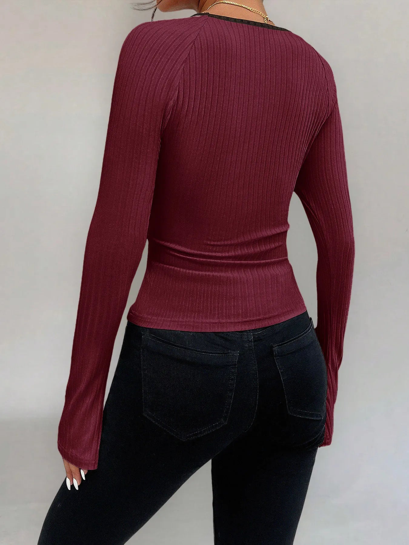 Slim Fit Ribbed Long Sleeve Top – Everyday Staple