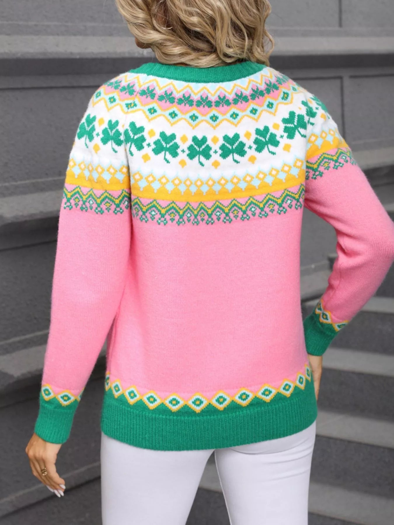 Clover Pattern Round Neck Knitted Sweater