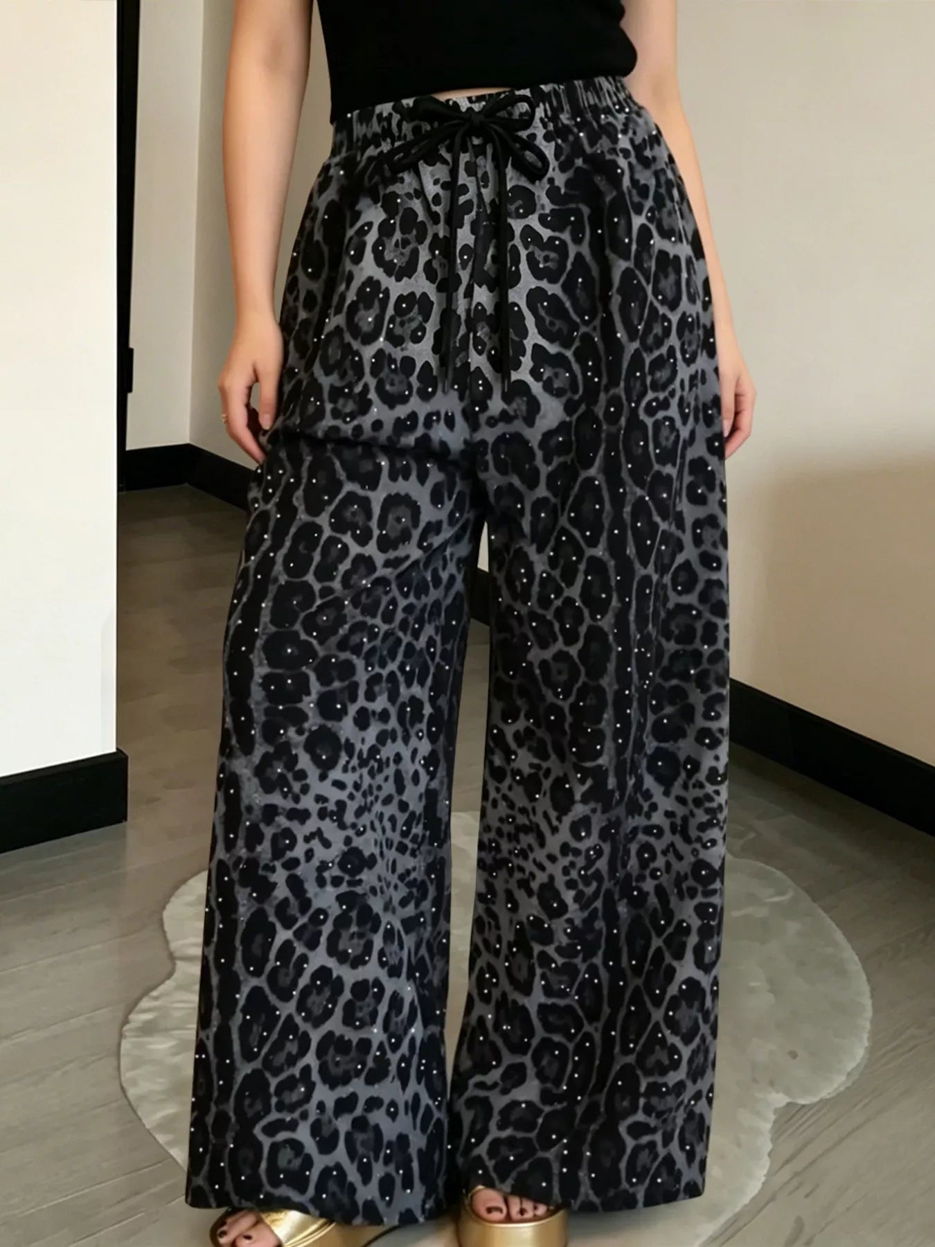 Drawstring Wide-Leg Pants