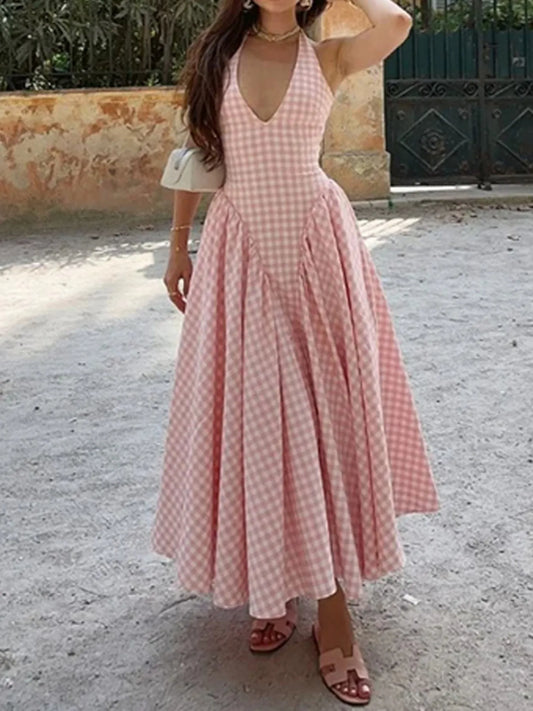 Halter Maxi Dress = Breeze