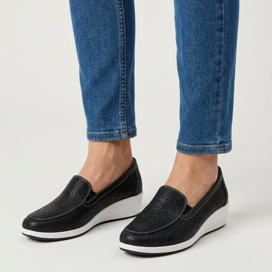 Ermione | Orthopedic Leather Loafers Comfortable Supportive Everyday Women Black