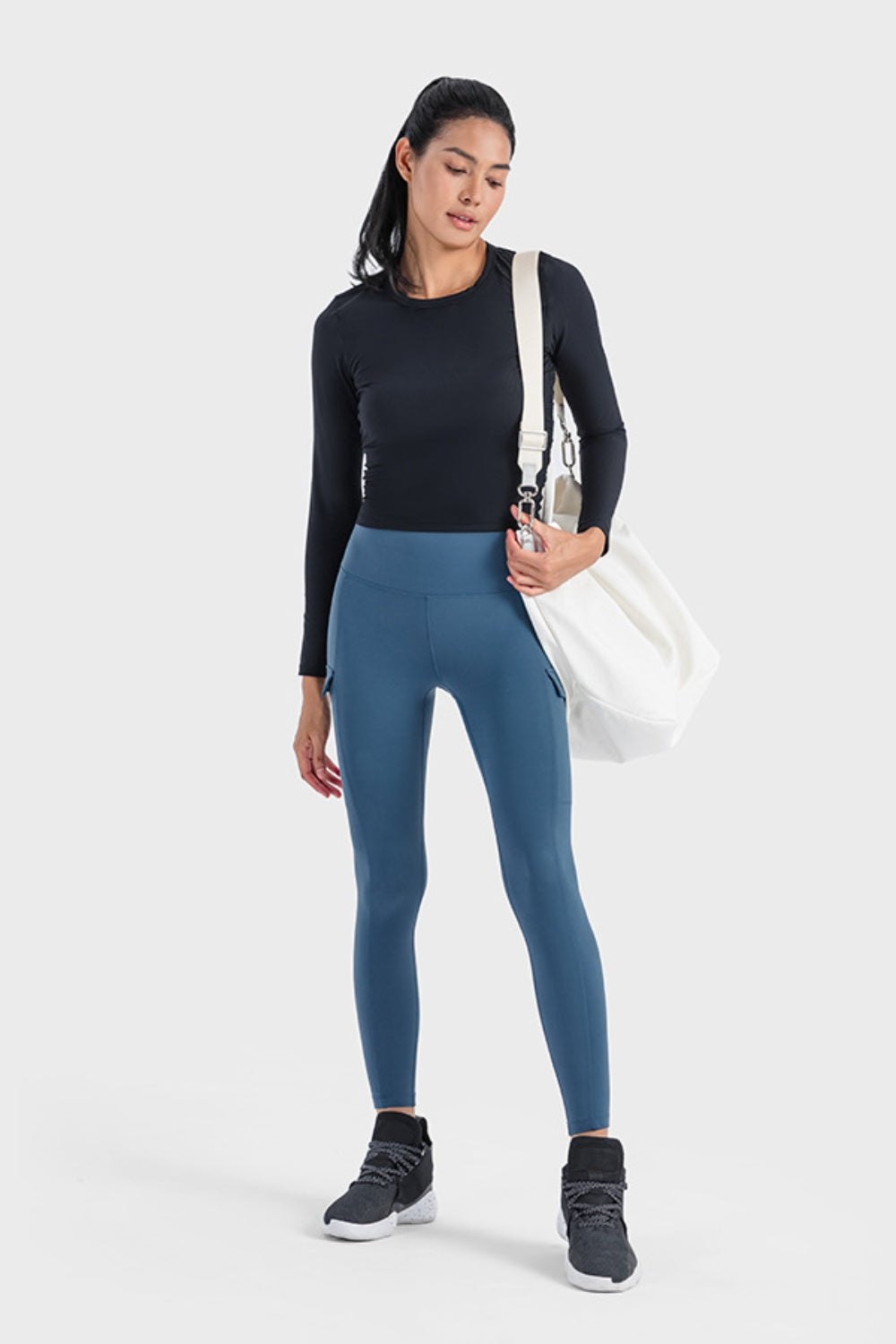 Long Sleeve Sports Tee – Round Neck, Modern Style
