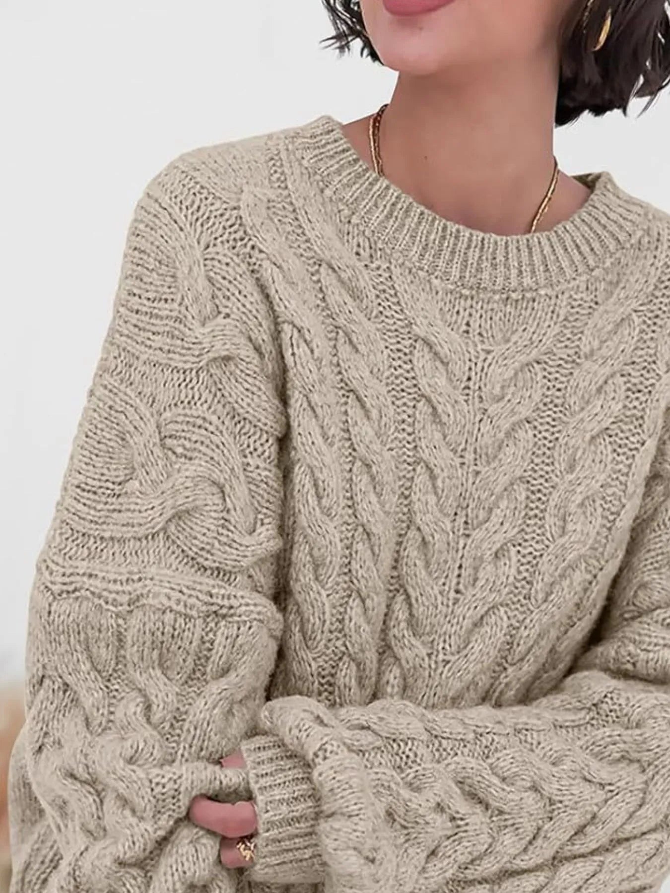 Cable Knit Long Sleeve Sweater – Cozy, Classic Winter Essential