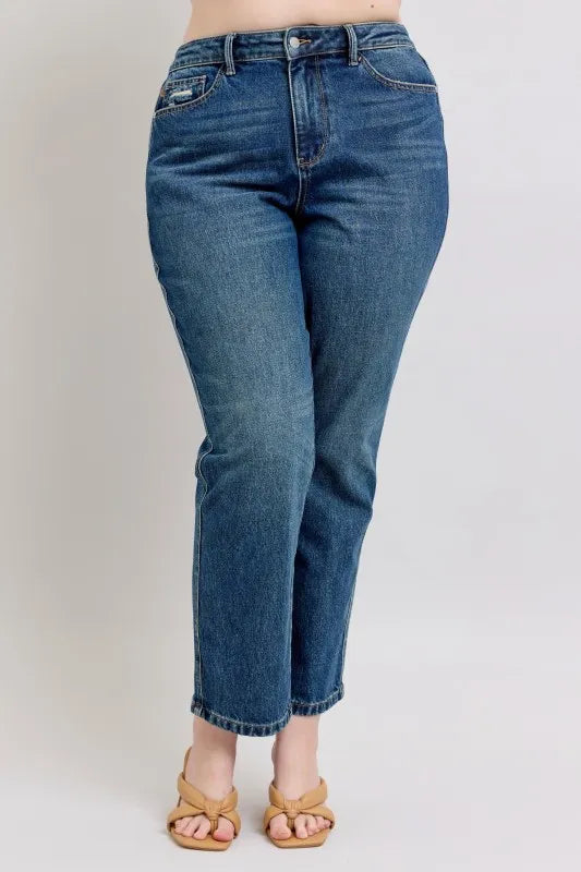Plus Size High Rise Rigid Magic Straight Leg Jeans