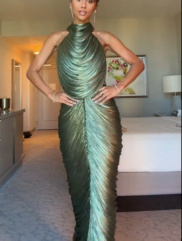 Halter Neck Metallic Pleated Mermaid Evening Gown