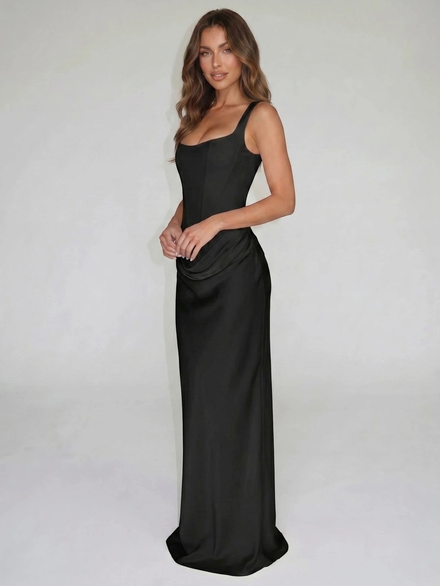 Lilliana — Elegant Sleeveless Bodycon Evening Dress With Open Back Detail Black