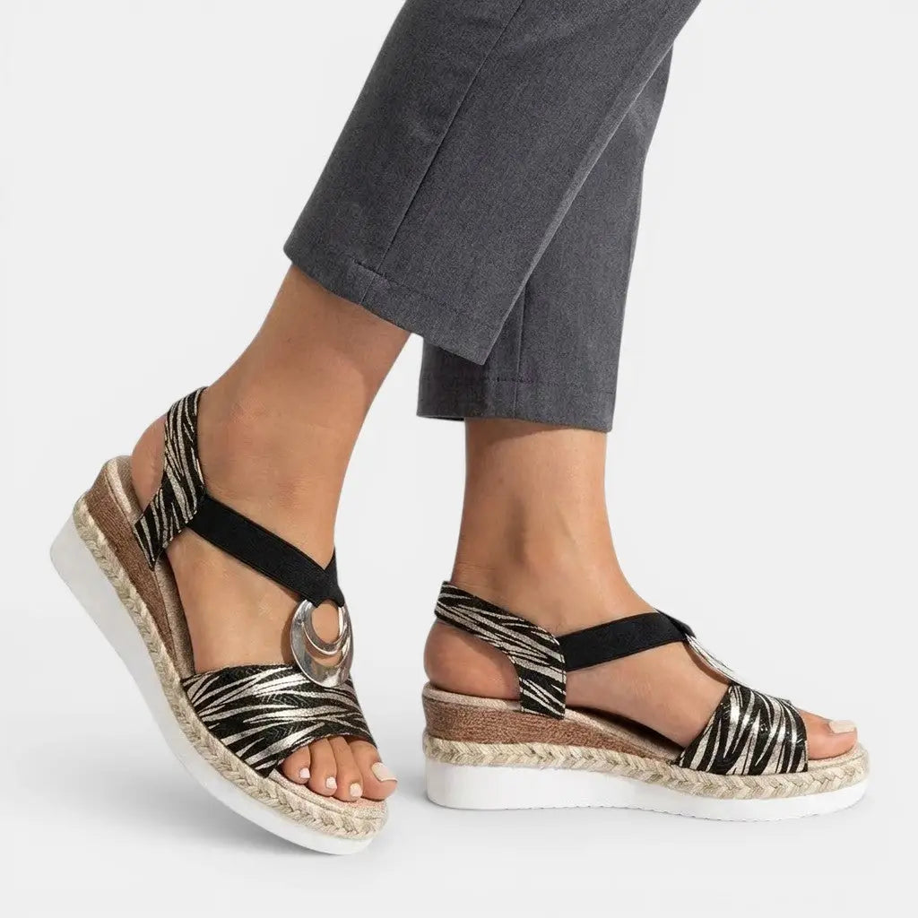 Breathwell — Breathable Leather Sandals With Comfortable Adjustable Summer Design Black