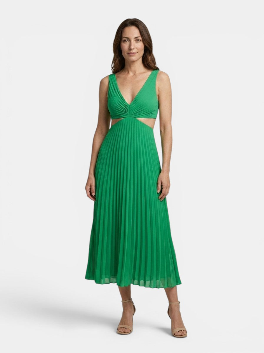 Marbella — Breathable Maxi Dress For Elegant Flowing Summer Style Green