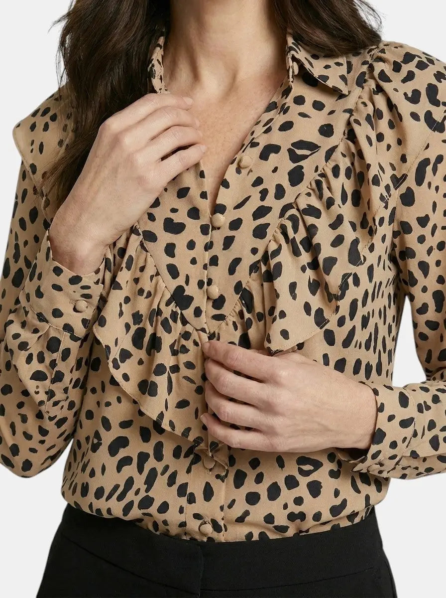 Calliope — Elegant Leopard Print Long Sleeve Blouse For Stylish Year-Round Wear