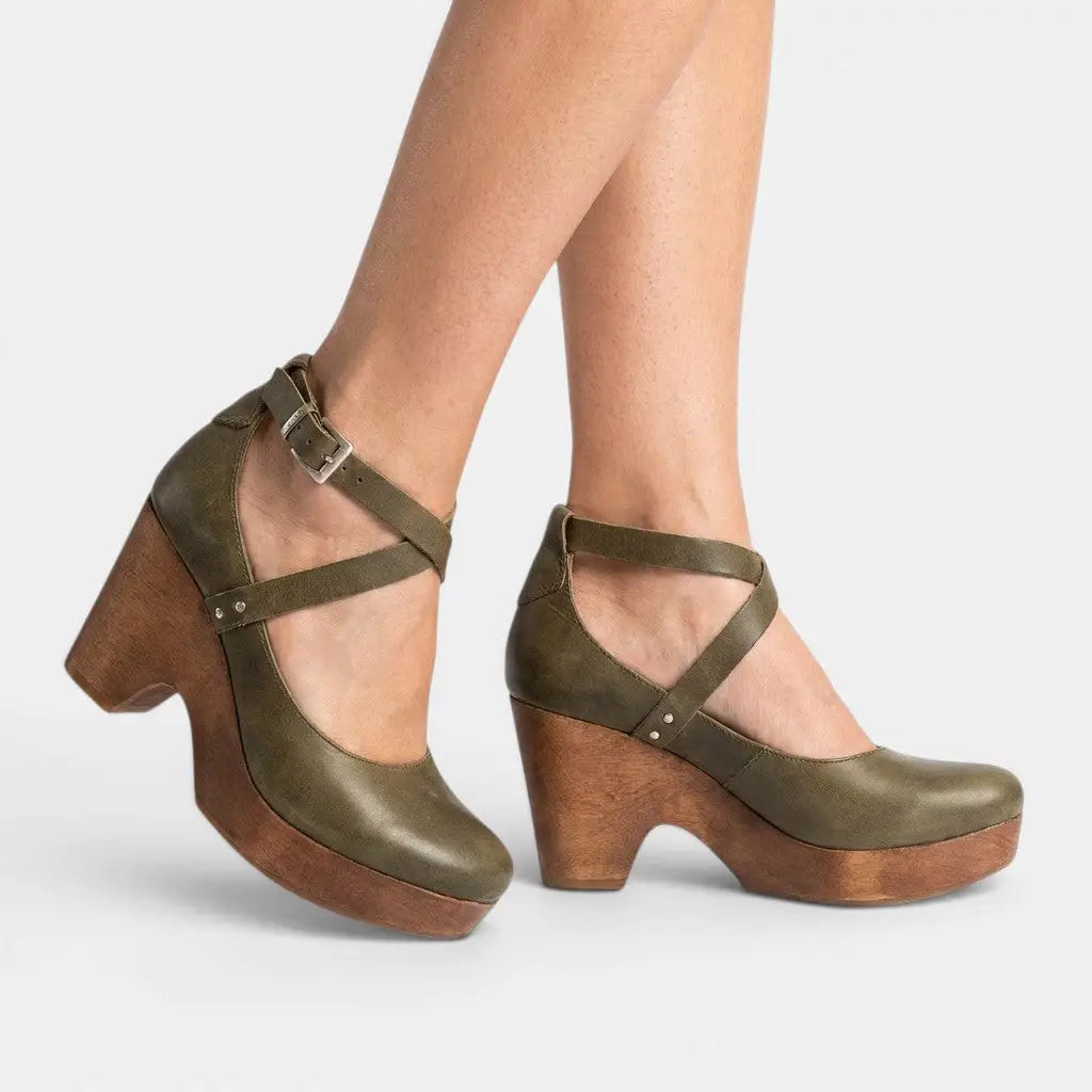 Solidfoot — Leather Flat Sandals With Elegant Orthopedic Supportive Comfort Design Green