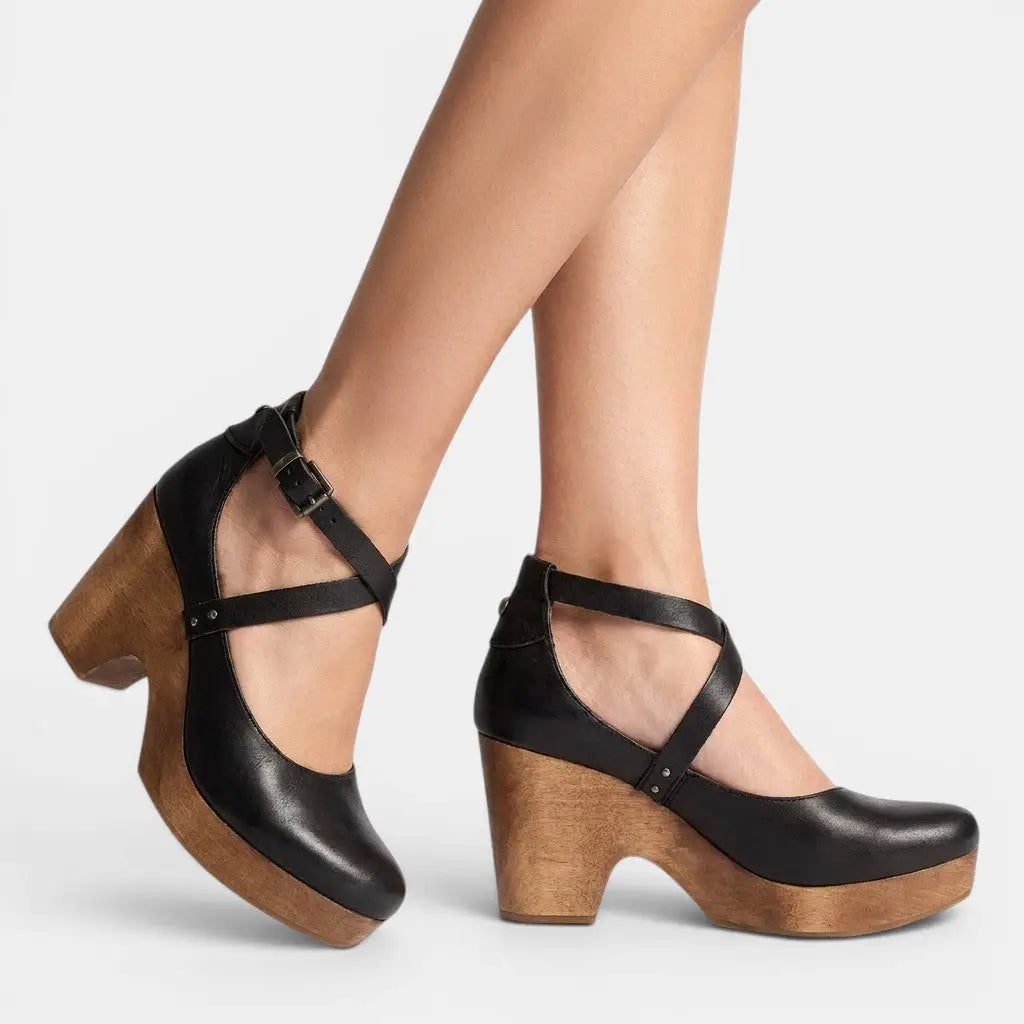 Solidfoot — Leather Flat Sandals With Elegant Orthopedic Supportive Comfort Design Black
