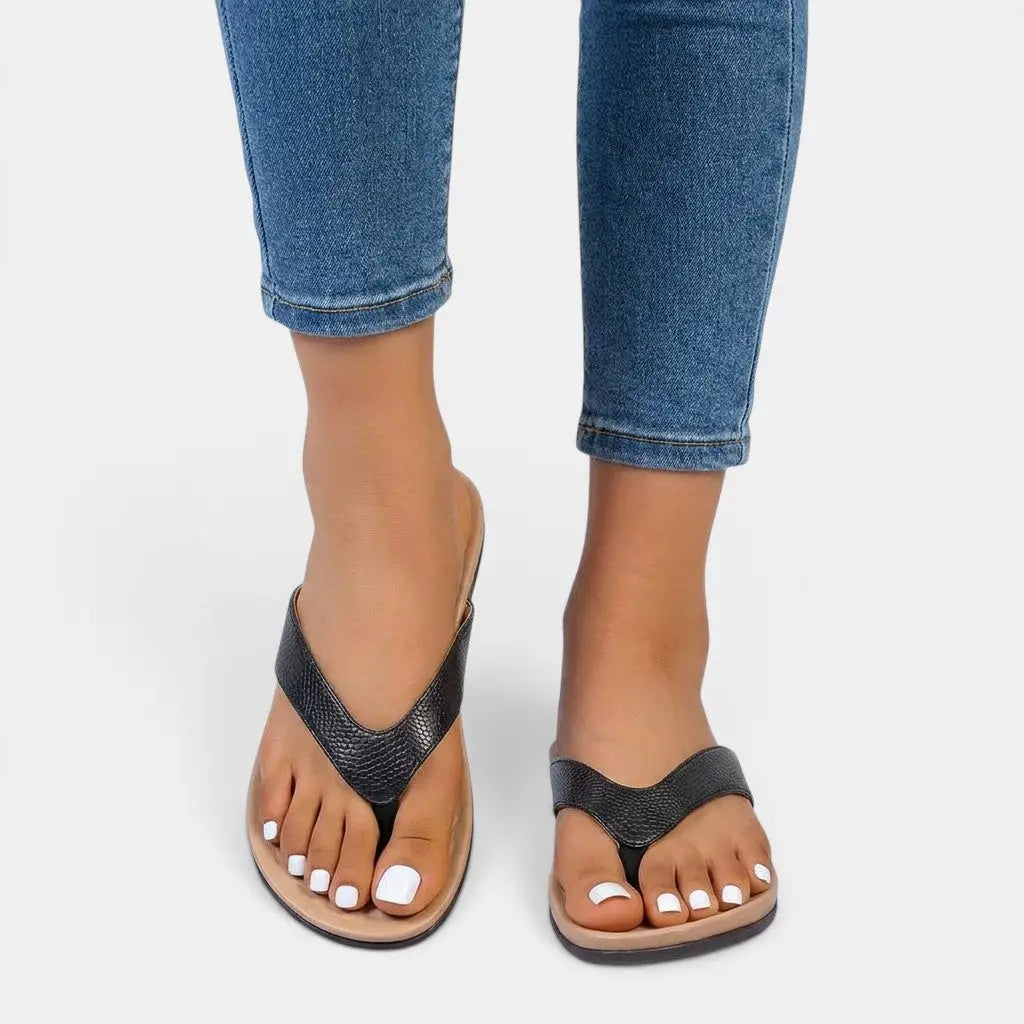 Toesepara — Lightweight Fabric Mules With Comfortable Summer Toe Separator Design Black
