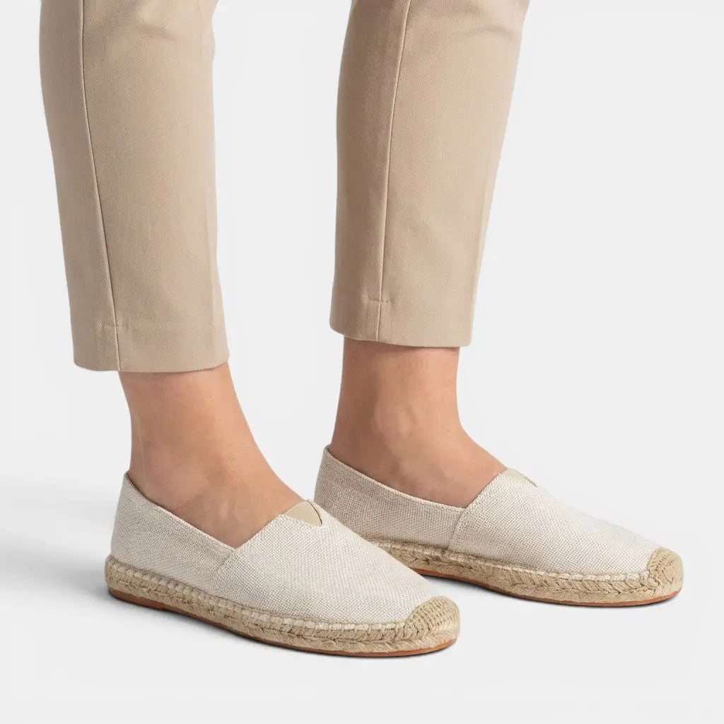 Stretchloaf — Stretch-Knit Slip-On Loafers With Comfortable Casual Flat Design White