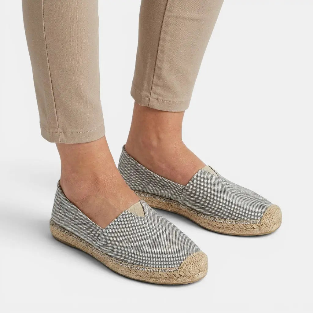 Stretchloaf — Stretch-Knit Slip-On Loafers With Comfortable Casual Flat Design Grey