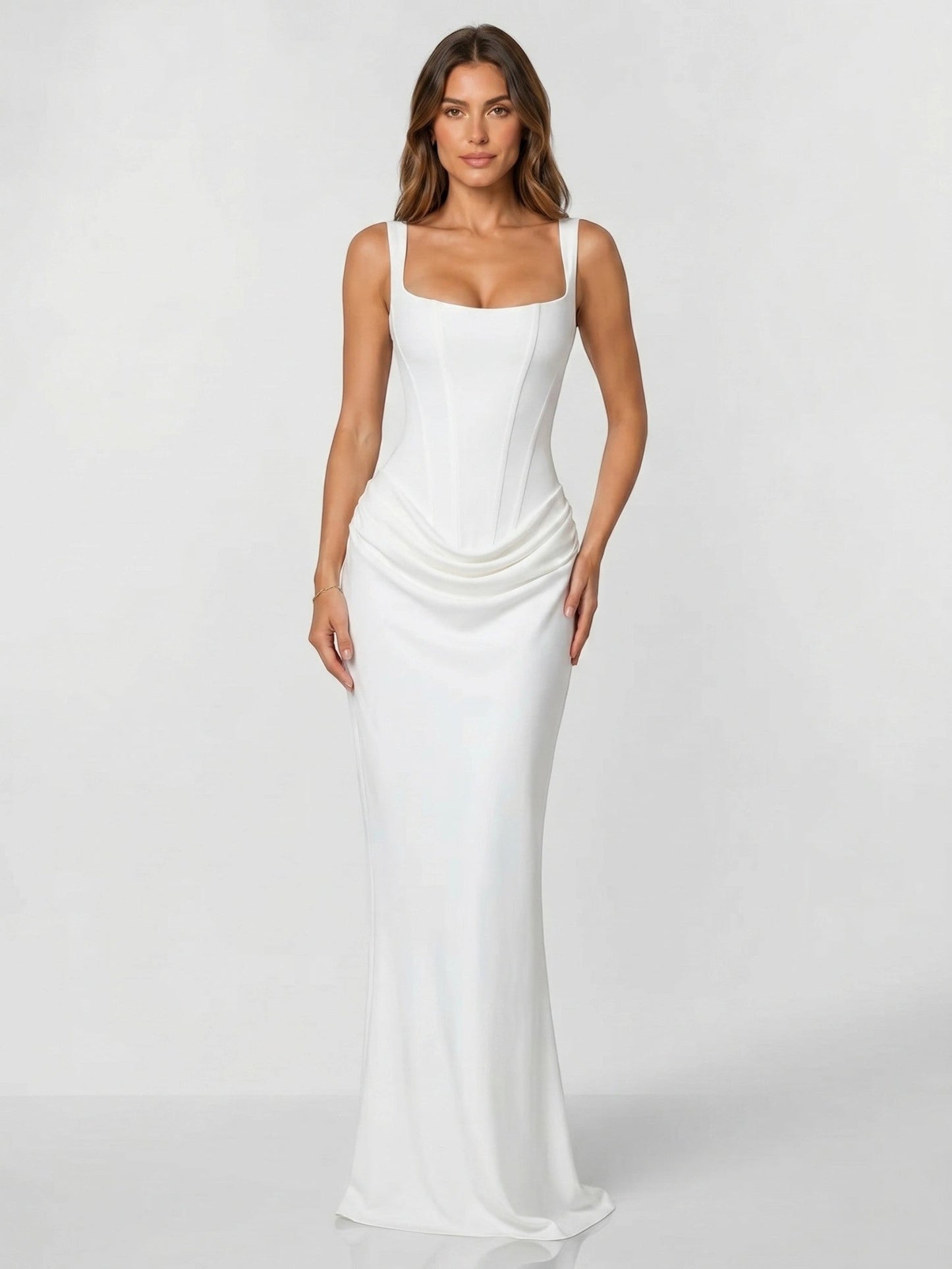 Raven — Stretchy Bodycon Dress With Sleek Backless Cocktail Design White